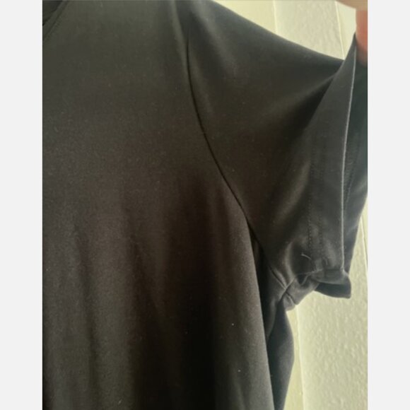 FitCollective Plus Size 1X Soft Stretch Basic Black V-neck Tshirt Top Shirt Tee - Picture 6 of 7